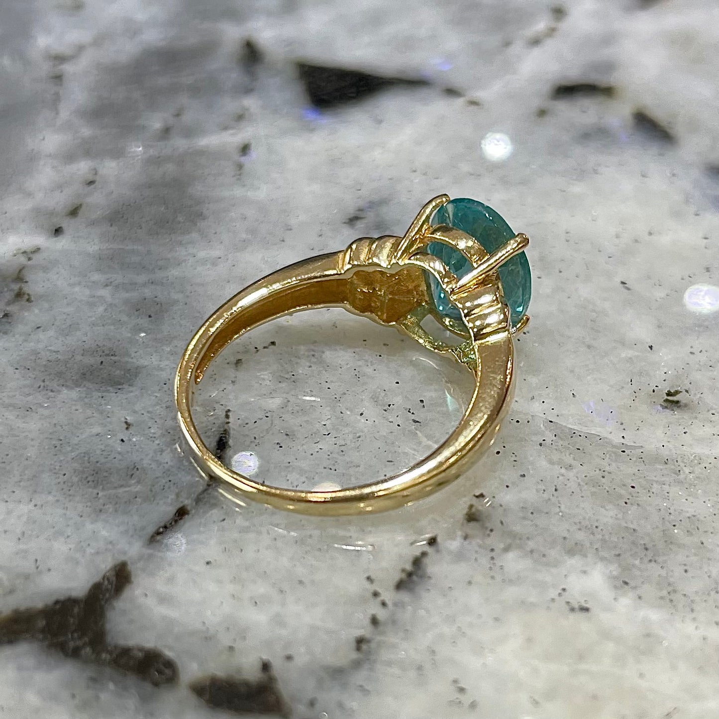 Blue Apatite & Diamond Ring | 14kt