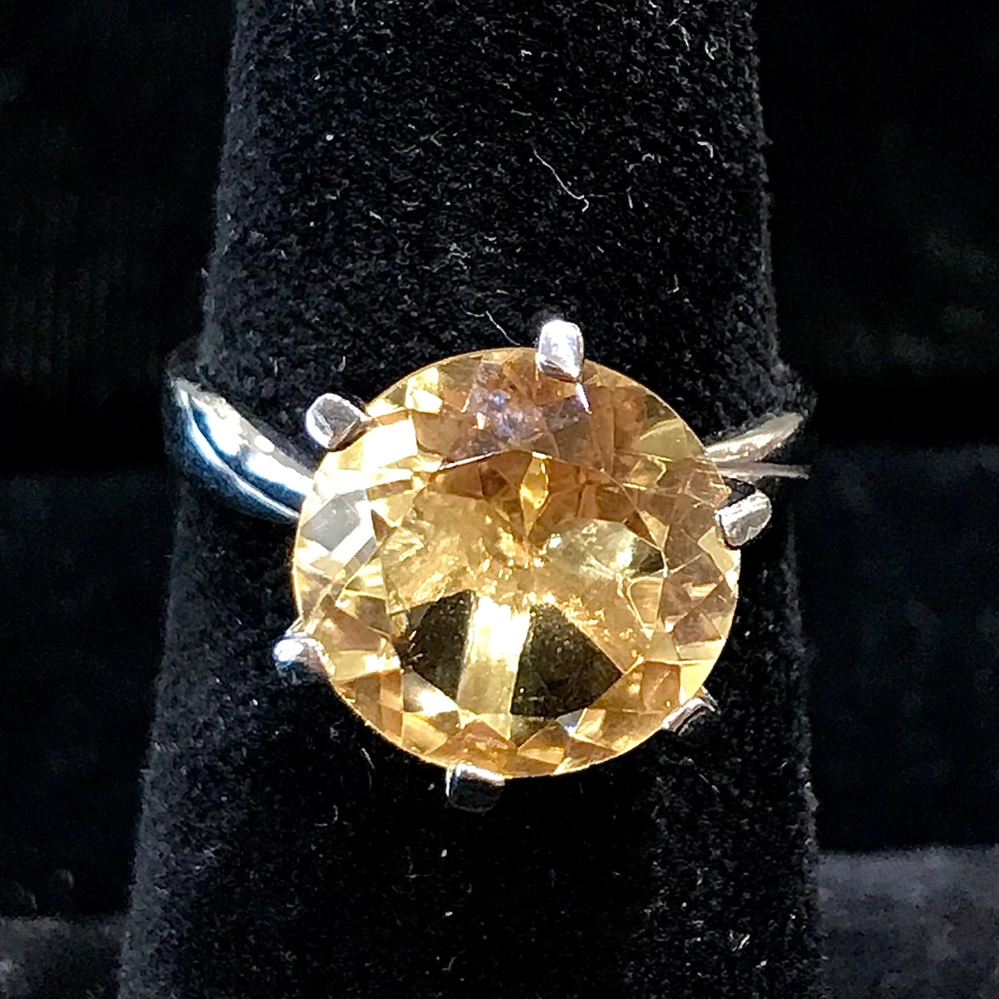 Light yellow citrine ring set in sterling silver.