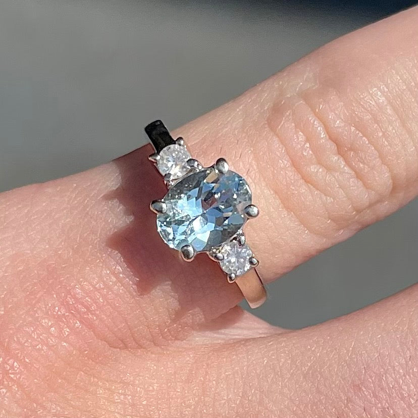 Aquamarine & Diamond Ring | 14kt