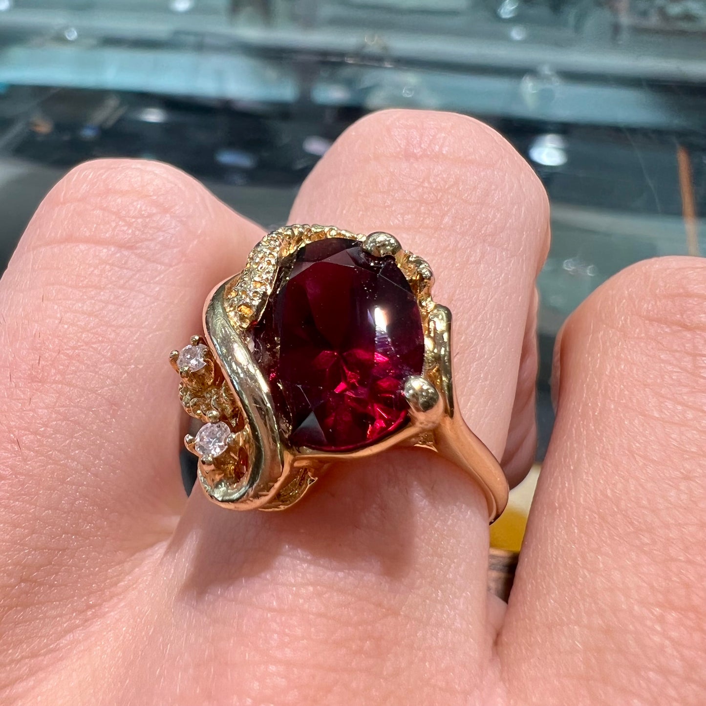 Rhodolite Garnet & Diamond Ring | 14kt
