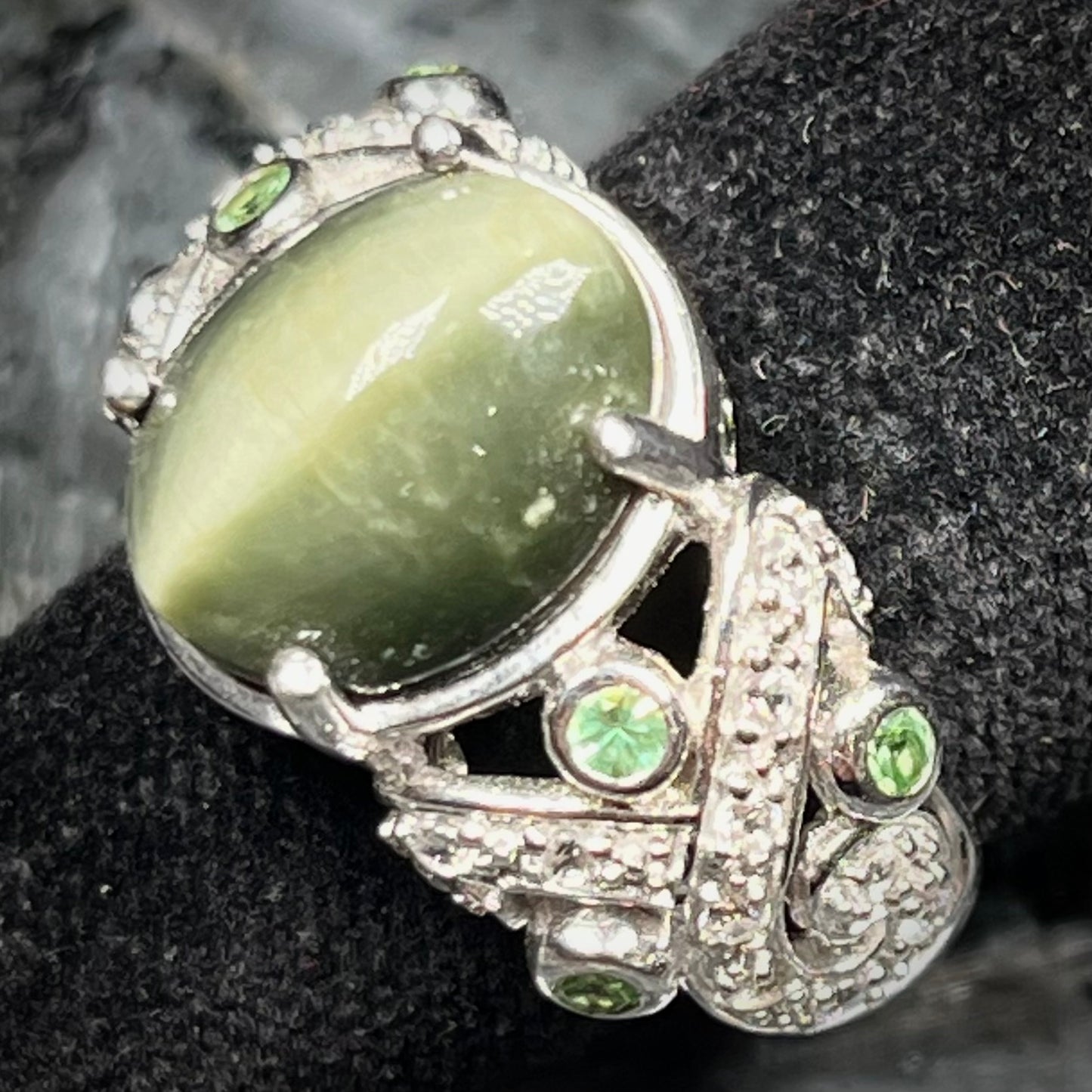 Cat's Eye Jade and Garnet Ring | Sterling Silver