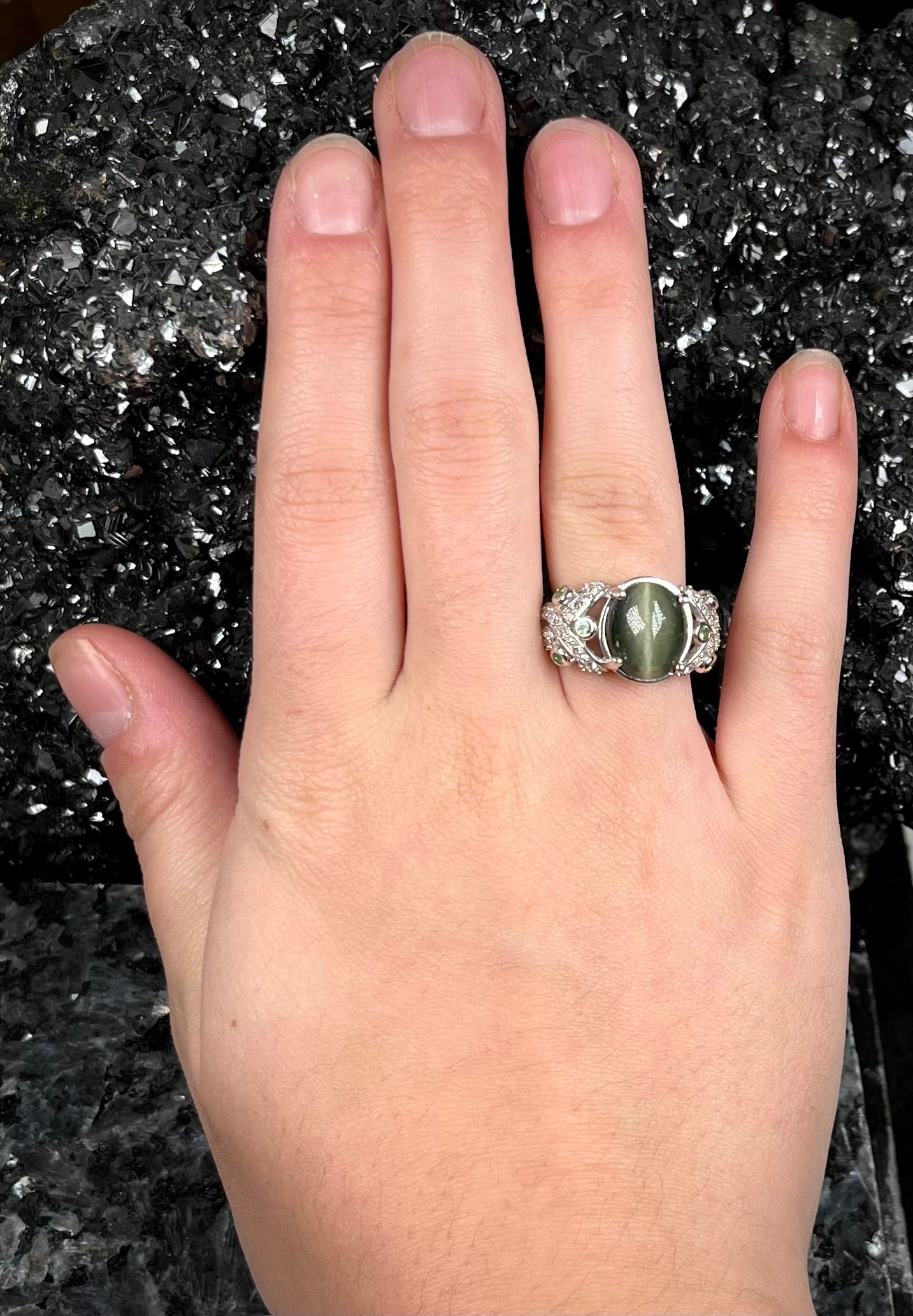 Cat's Eye Jade and Garnet Ring | Sterling Silver
