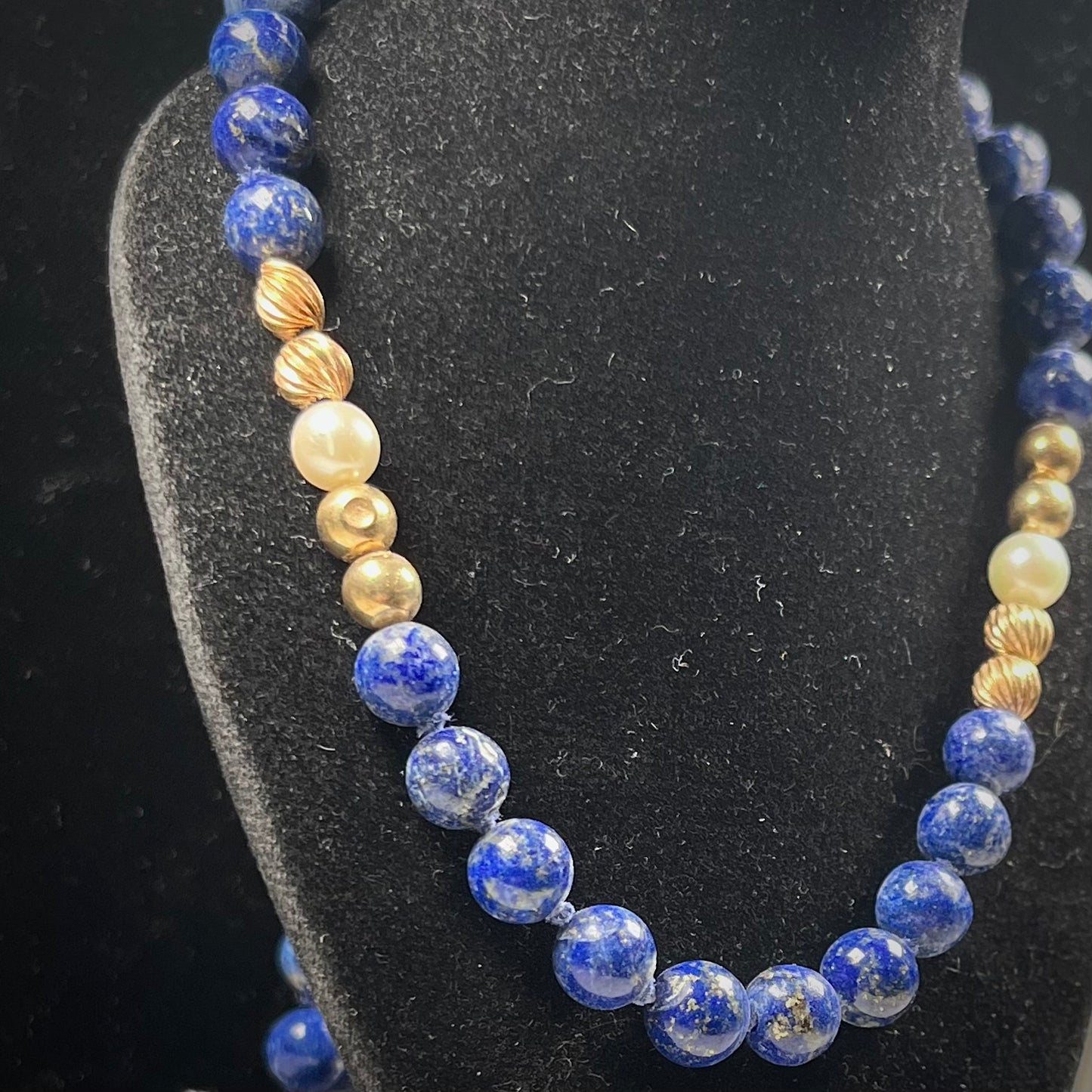 Lapis Lazuli Bead Necklace | 14kt | Estate
