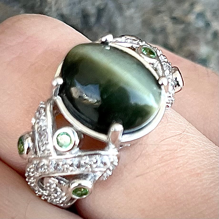 Cat's Eye Jade and Garnet Ring | Sterling Silver