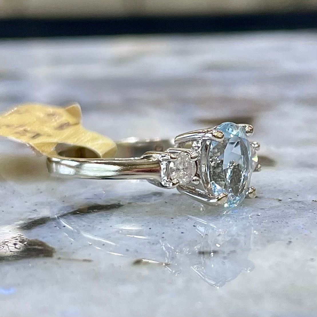 Aquamarine & Diamond Ring | 14kt
