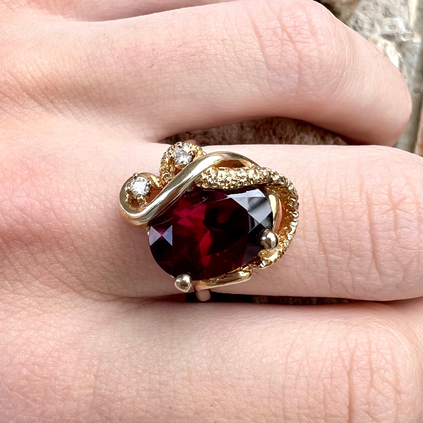 Rhodolite Garnet & Diamond Ring | 14kt