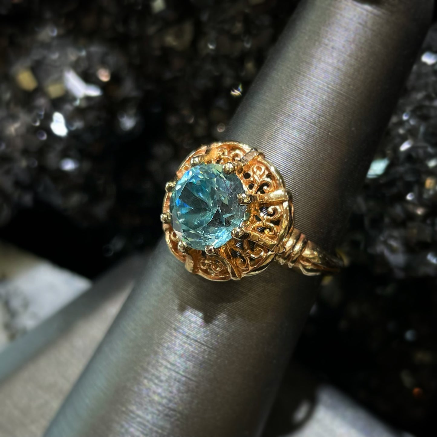 Blue Zircon Ring | 14kt