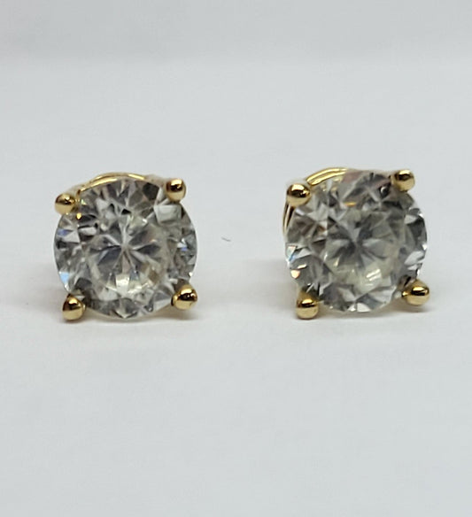 White Zircon Stud Earrings in 14kt Gold