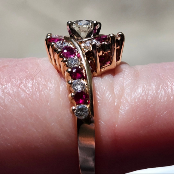Estate | Burma Ruby and Diamond Engagement Ring | 14kt Yellow Gold