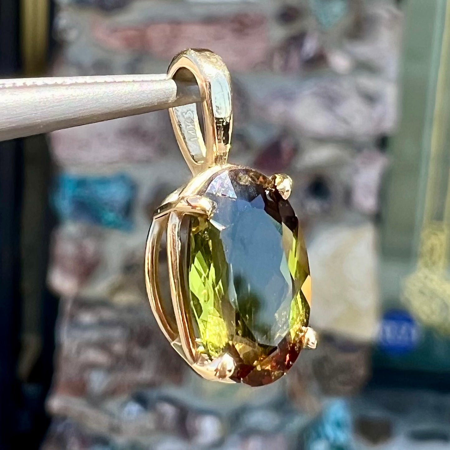 3.53ct Andalusite, Oval Cut + Make into 14kt yellow gold pendant