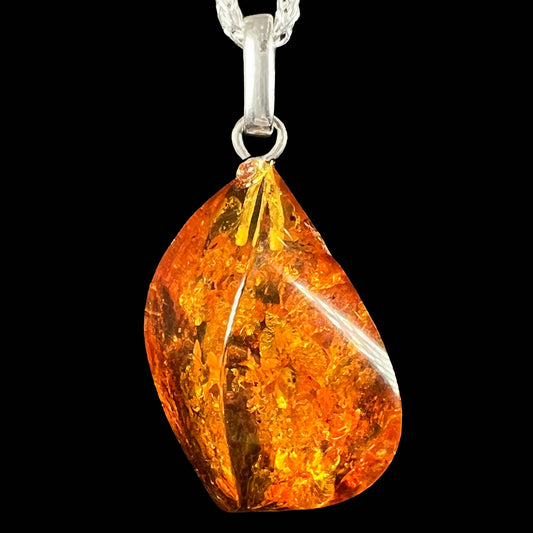 Sterling silver Mexican amber pendant.