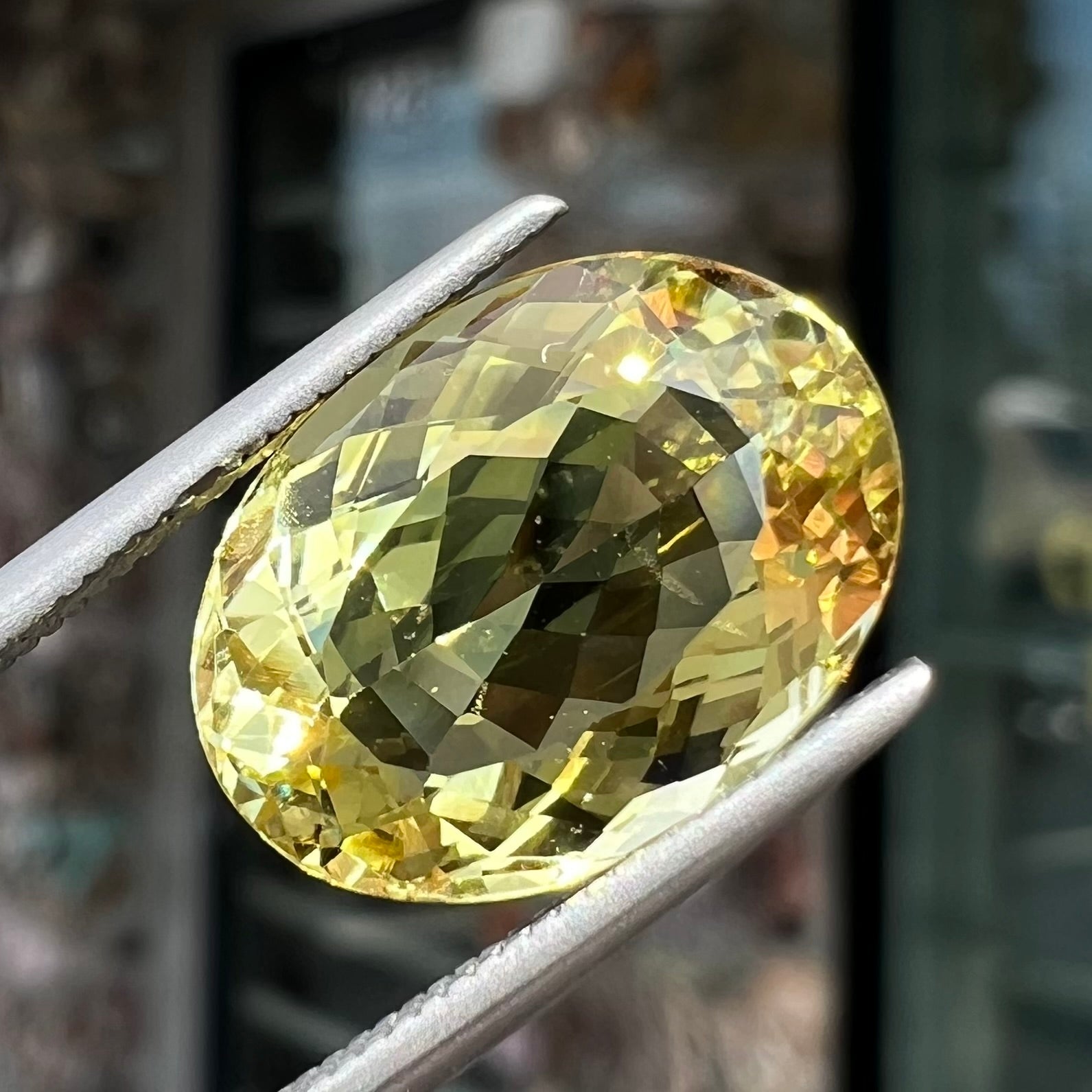 Golden beryl gemstone 2025