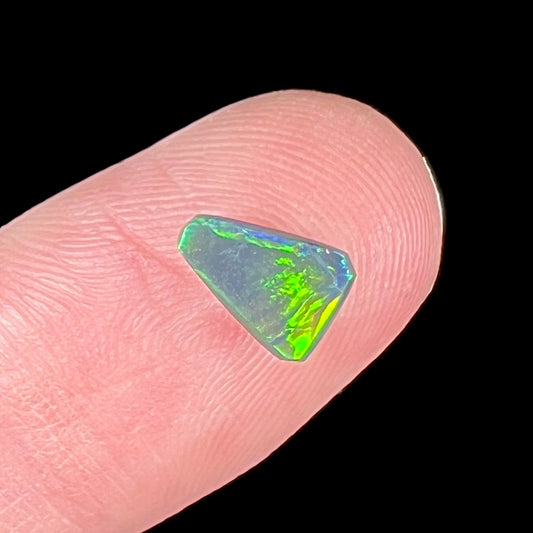 0.62ct Highly Directional Lightning Ridge Black Opal | #E44