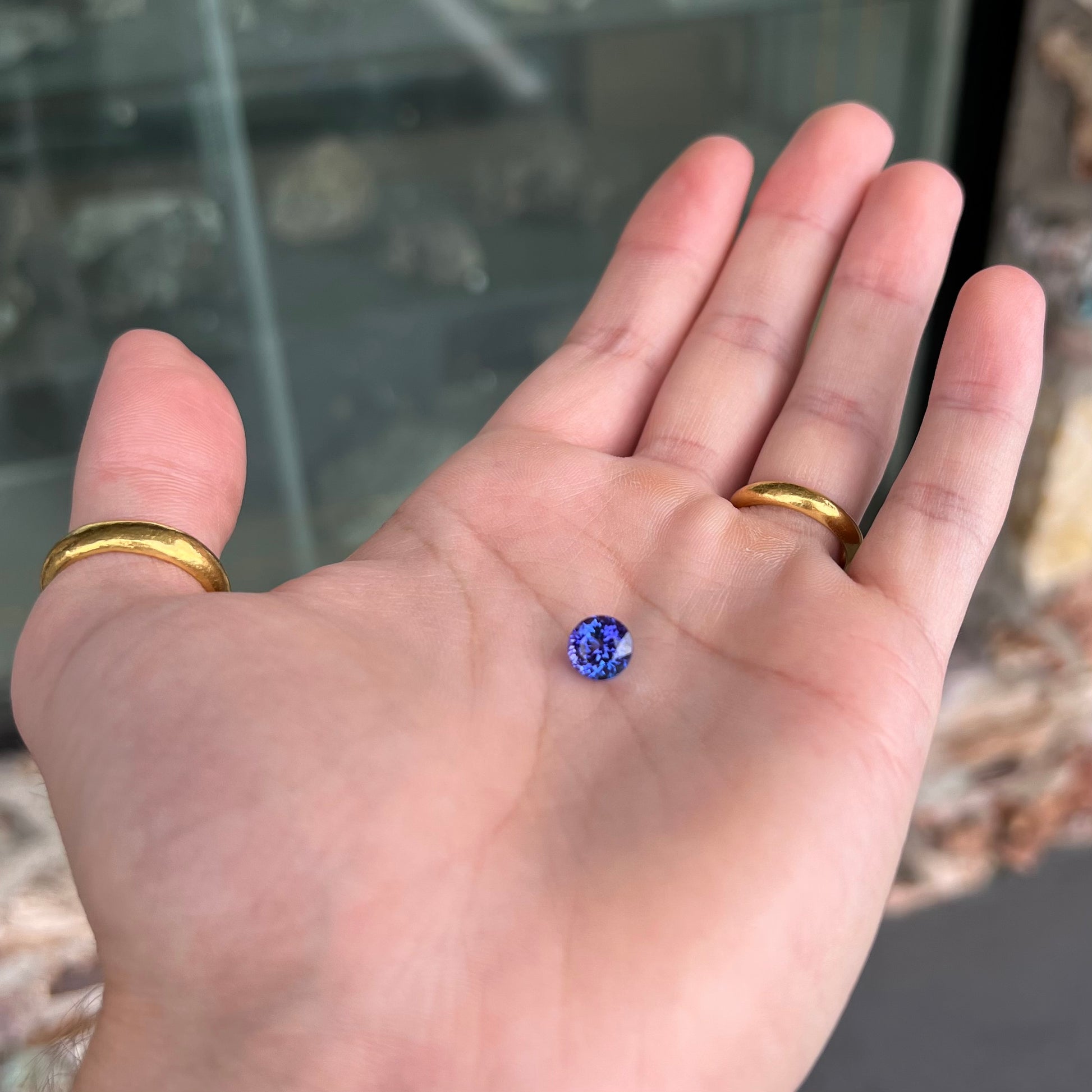 A loose, AAA grade, deep blue, round brilliant cut tanzanite stone.