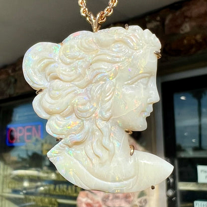 Coober Pedy Crystal Opal Cameo Pendant/Brooch in 14kt Gold | Vintage c.1950's