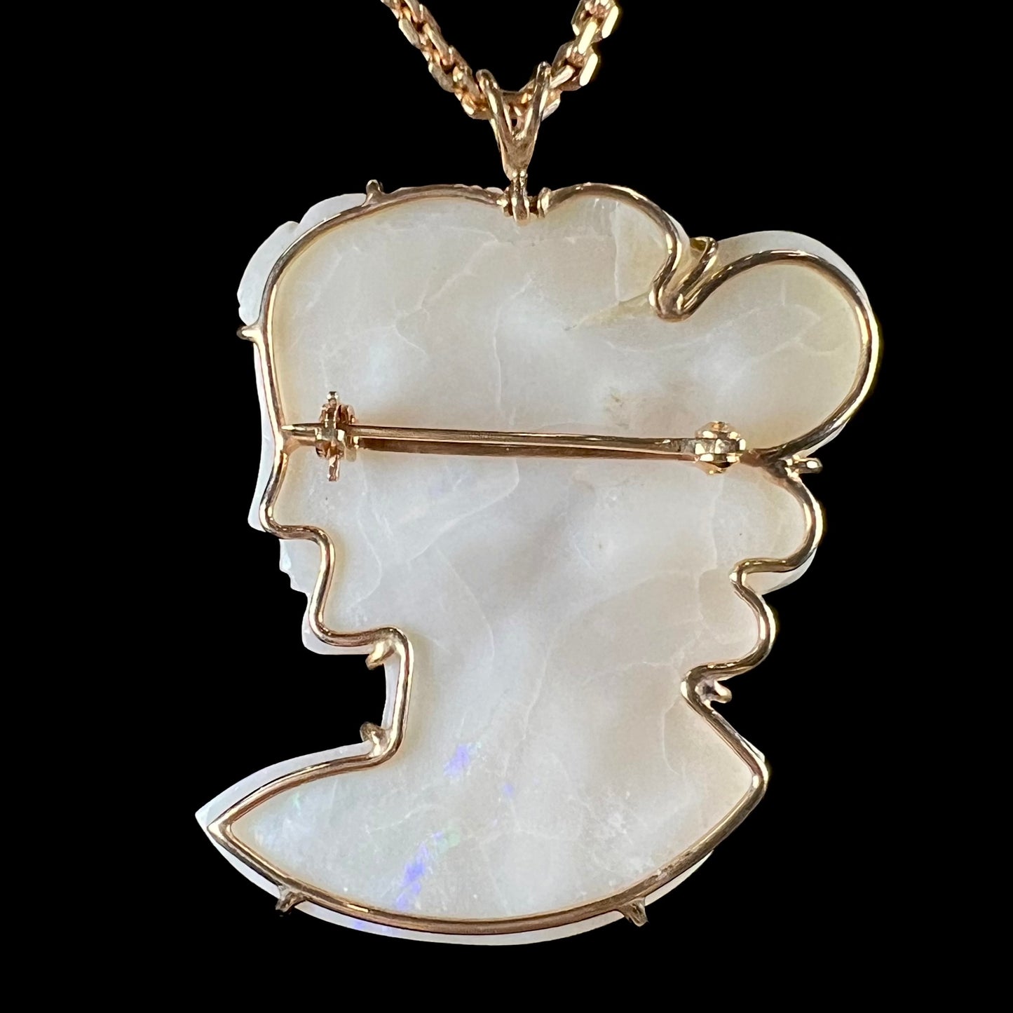 Coober Pedy Crystal Opal Cameo Pendant/Brooch in 14kt Gold | Vintage c.1950's