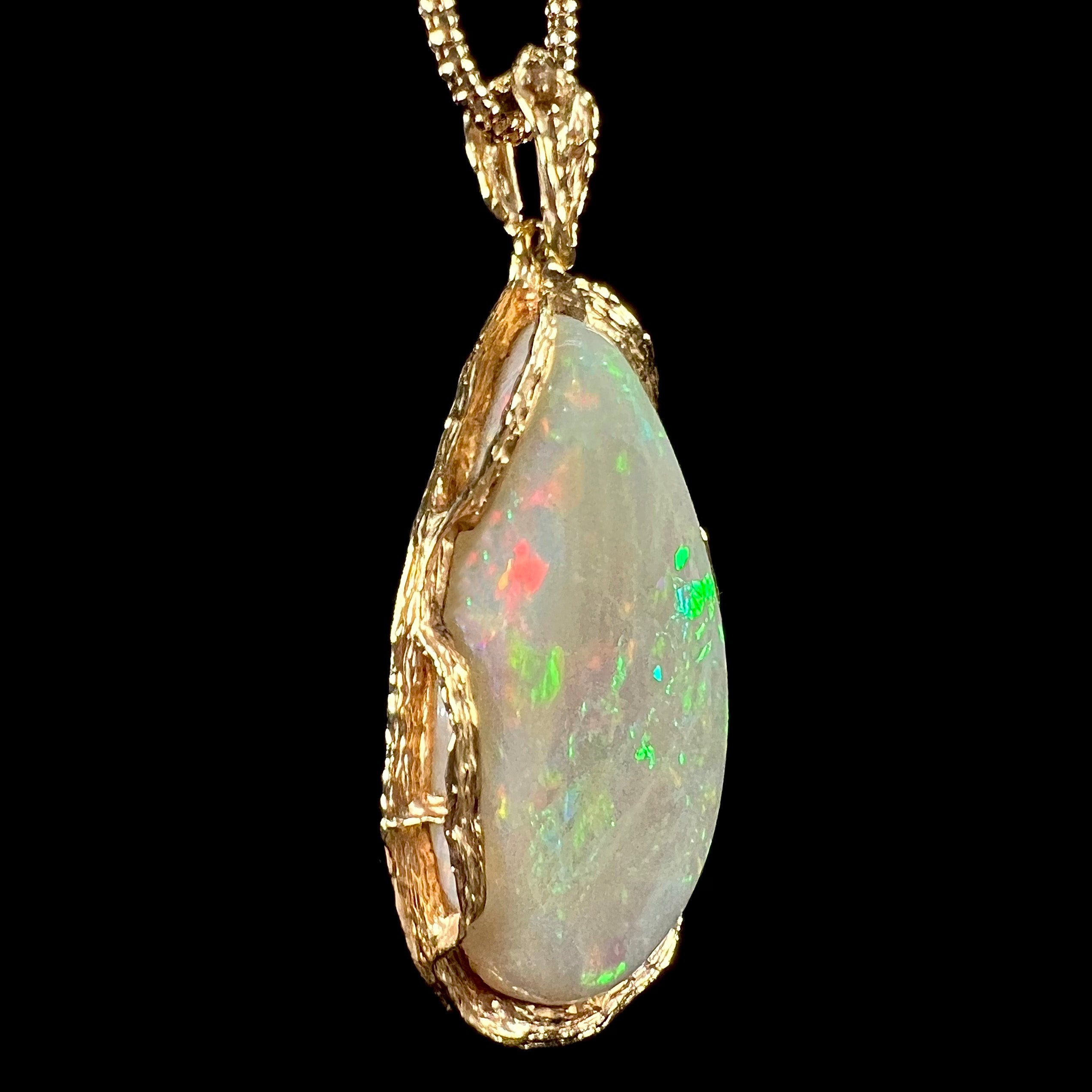 41.60ct Coober Pedy Crystal Opal Pendant in 18kt Gold Burton s Burton s Gems and Opals