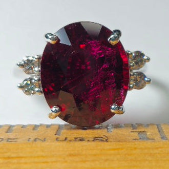 6.83ct | Rubellite Tourmaline and Diamond Ring | 18kt | White Gold