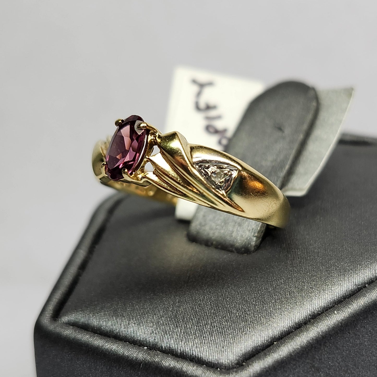 Rhodolite Garnet Ring | Estate | 10kt Yellow Gold