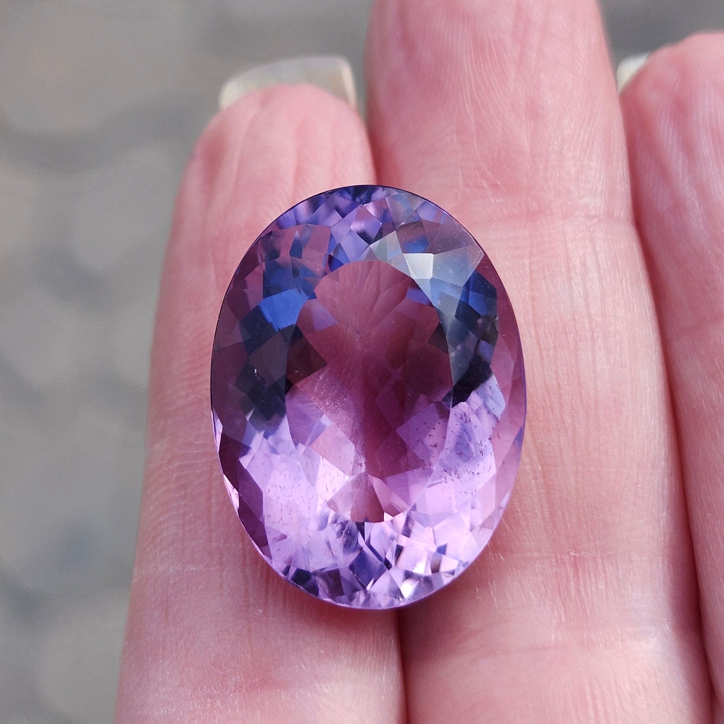 27.85ct Amethyst | Oval Cut | Rose De France Color