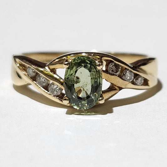 0.53ct Alexandrite & Diamond Ring | 14kt