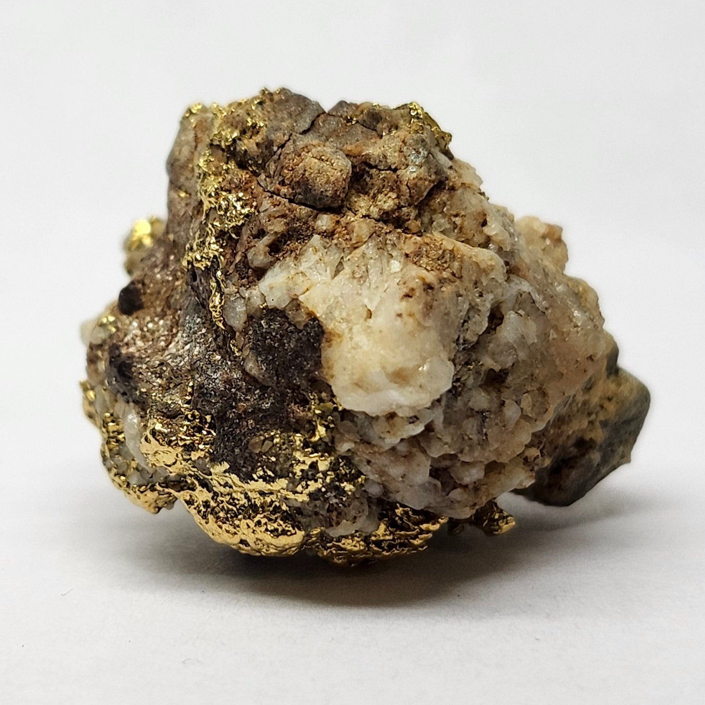 "Quarzum" | California Gold Nugget Specimen on Quartz | 11.60 grams
