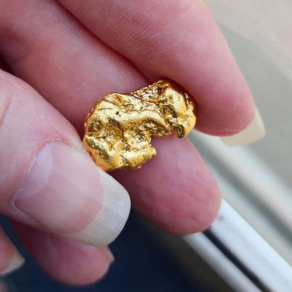 "Gravis" 9.49g California Gold Nugget | 23 kt