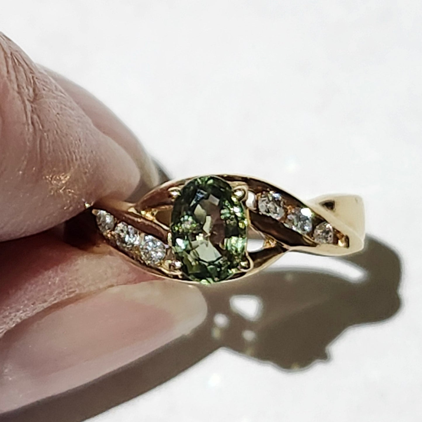 0.53ct Alexandrite & Diamond Ring | 14kt