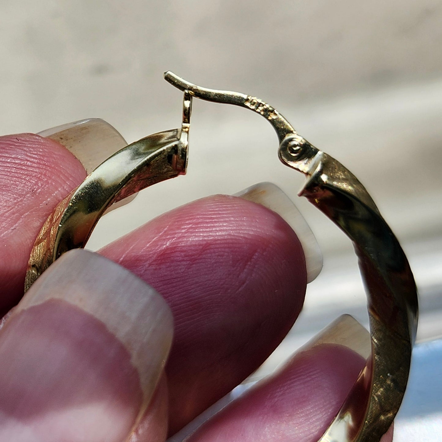 Lightweight Twisted Yellow Gold Hoop Earrings | 10kt