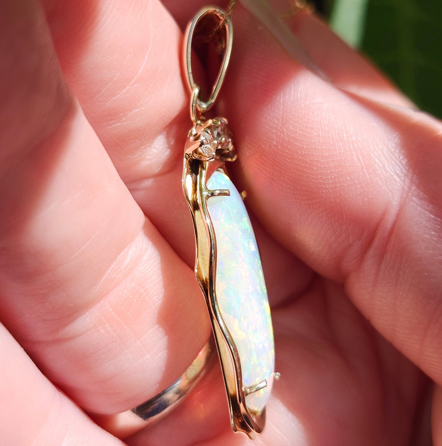 Florence | 6.86ct Coober Pedy Australian Crystal Opal and Diamond Pendant | Estate | 14kt Yellow Gold