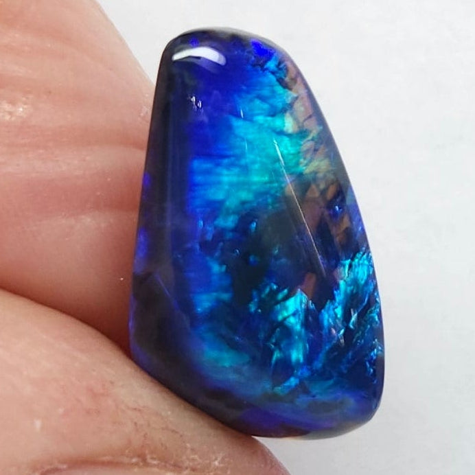 4.58 ct Lightning Ridge Black Opal | #E237
