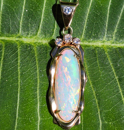 Florence | 6.86ct Coober Pedy Australian Crystal Opal and Diamond Pendant | Estate | 14kt Yellow Gold