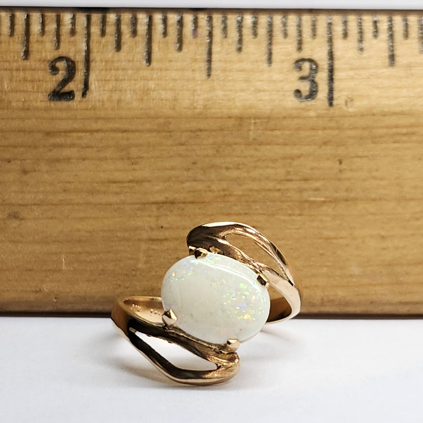 Kate | 2.83g Coober Pedy Opal Ring | 14kt | Estate