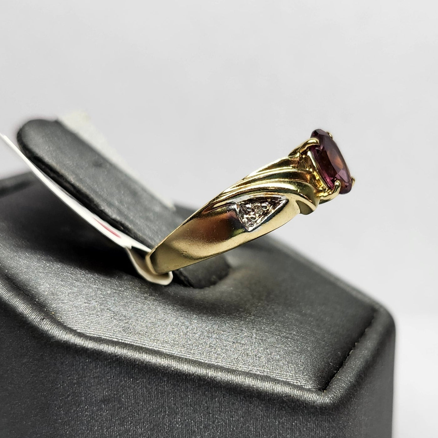 Rhodolite Garnet Ring | Estate | 10kt Yellow Gold