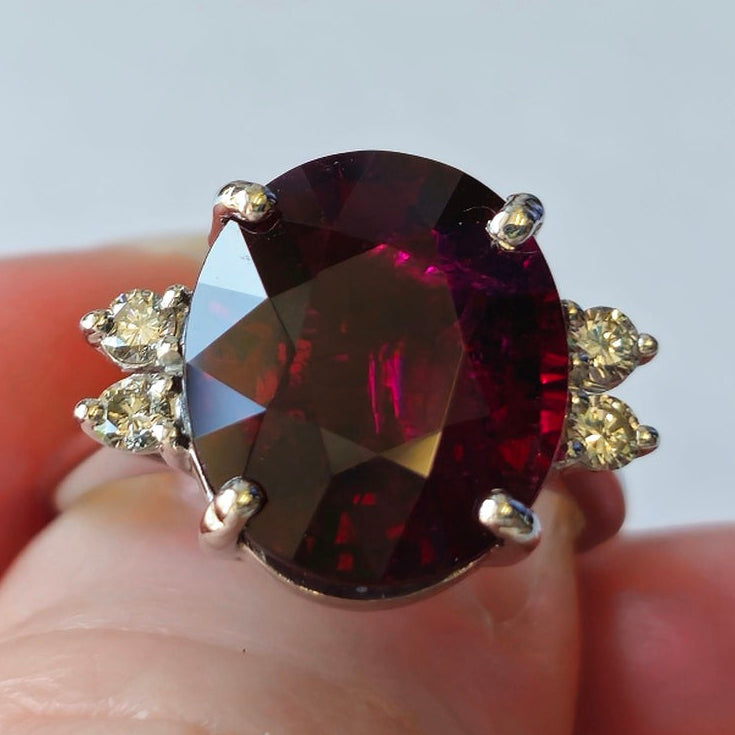 6.83ct | Rubellite Tourmaline and Diamond Ring | 18kt | White Gold