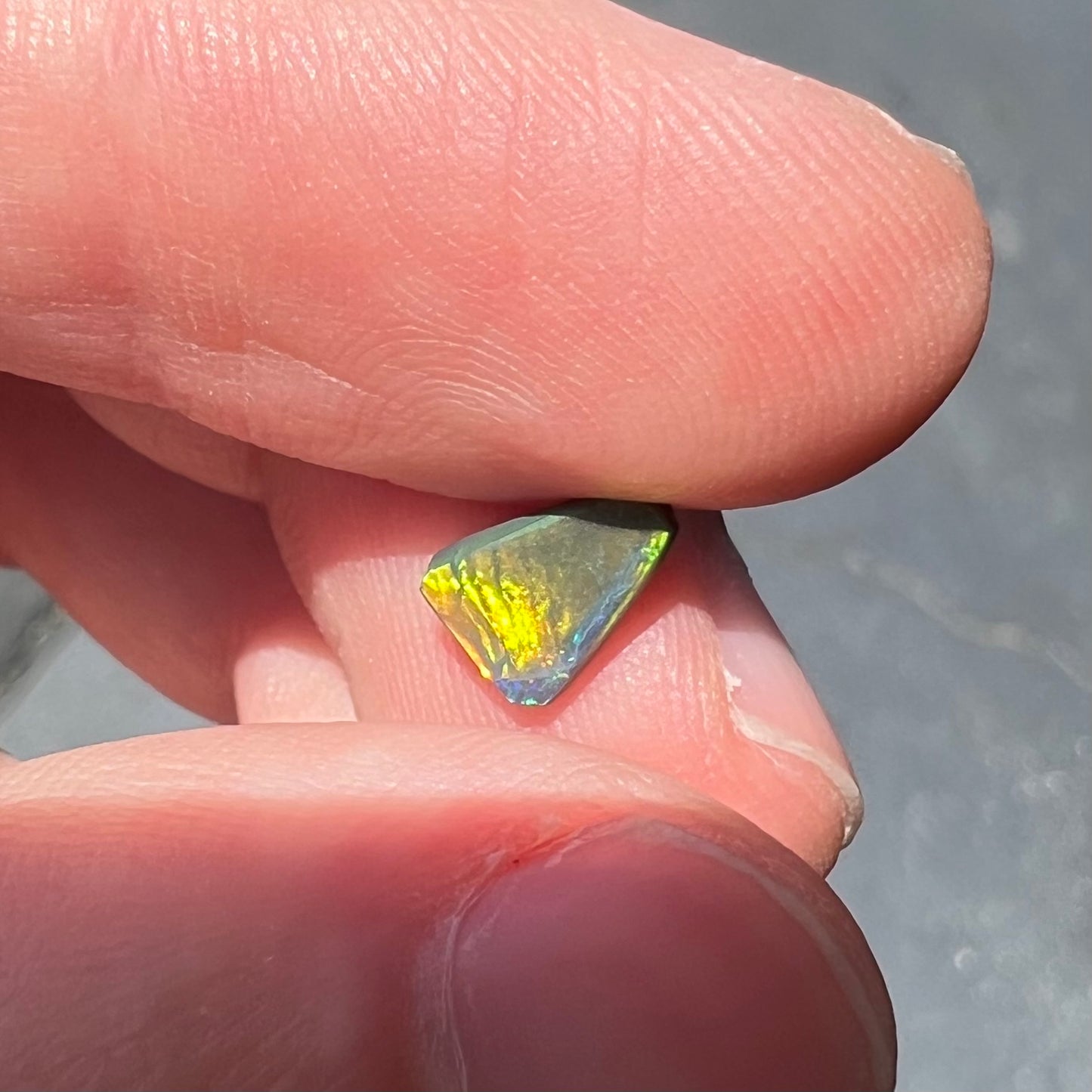0.62ct Highly Directional Lightning Ridge Black Opal | #E44