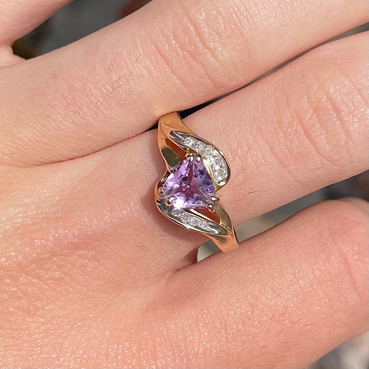 Amethyst & Diamond Ring | 10kt