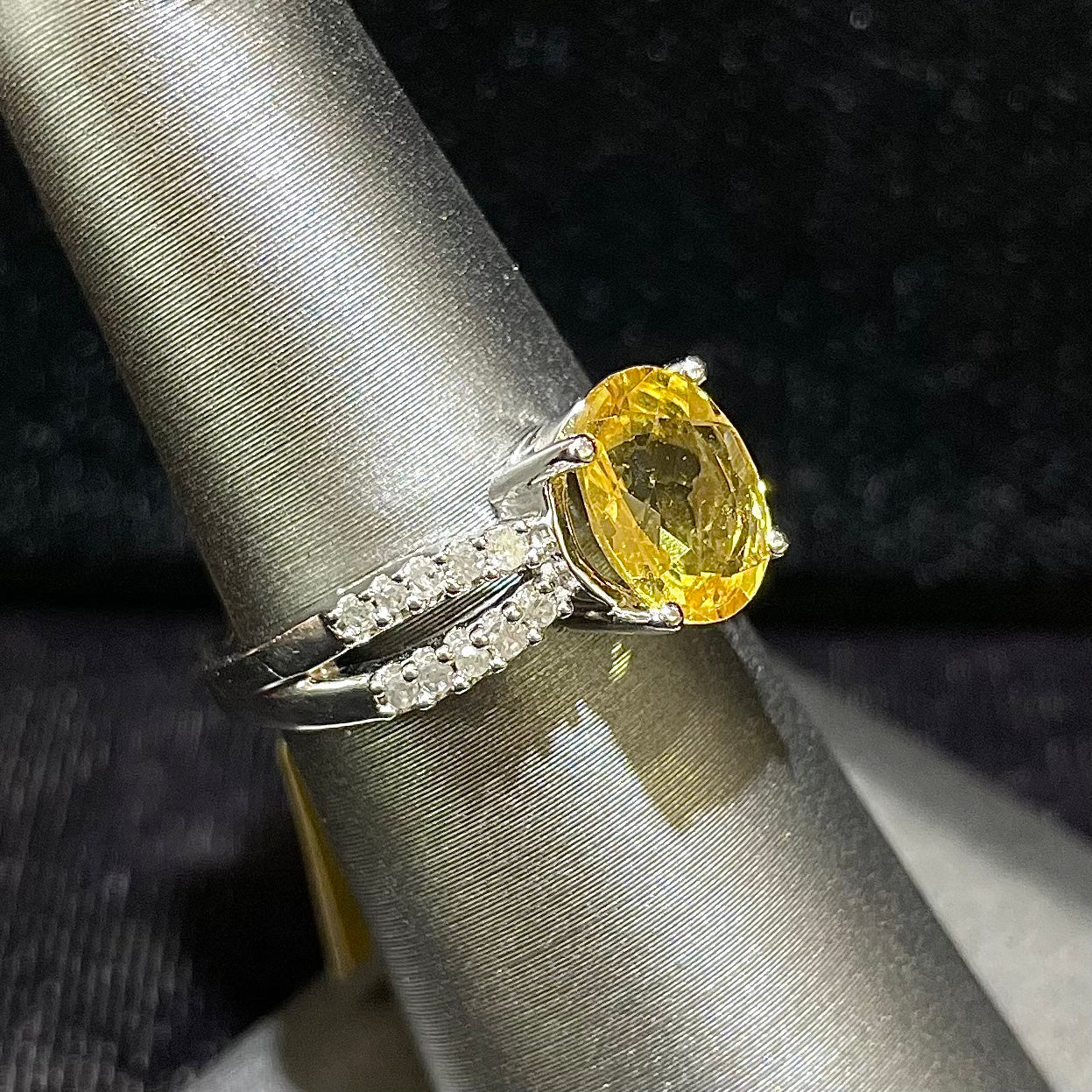 Citrine & Diamond Ring | 10kt