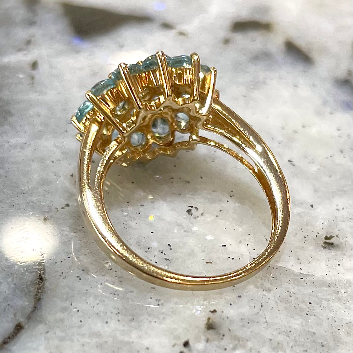 Blue Zircon Cluster Ring | 10kt