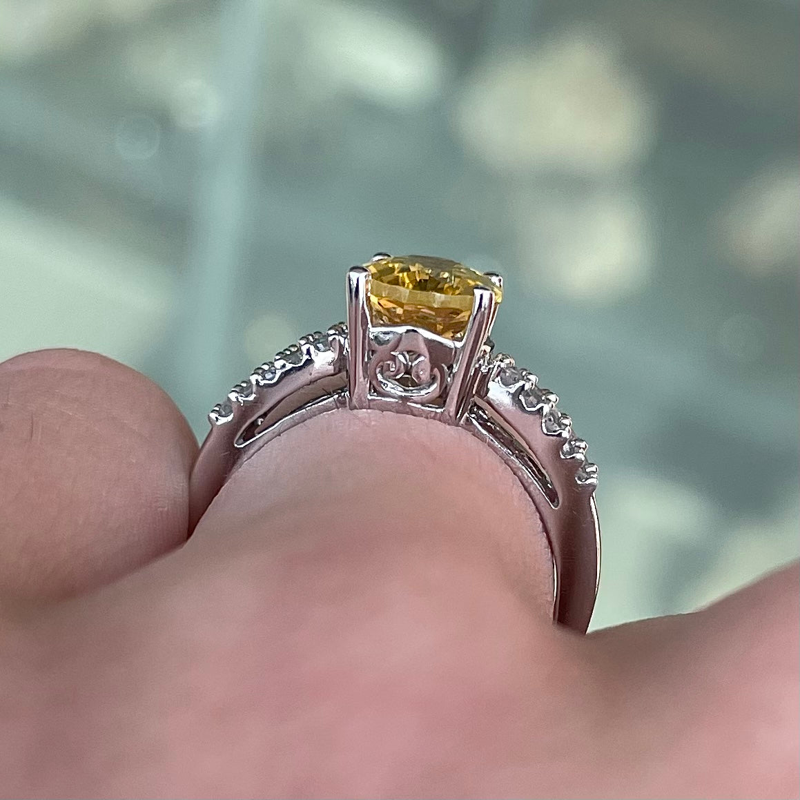 Citrine & Diamond Ring | 10kt