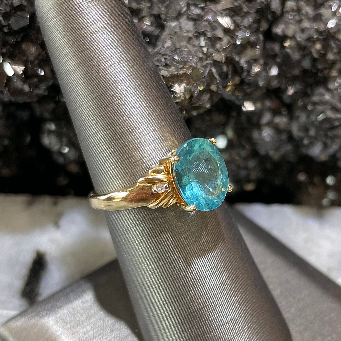 Blue Apatite & Diamond Ring | 14kt