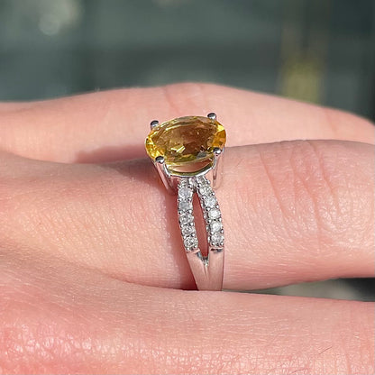 Citrine & Diamond Ring | 10kt