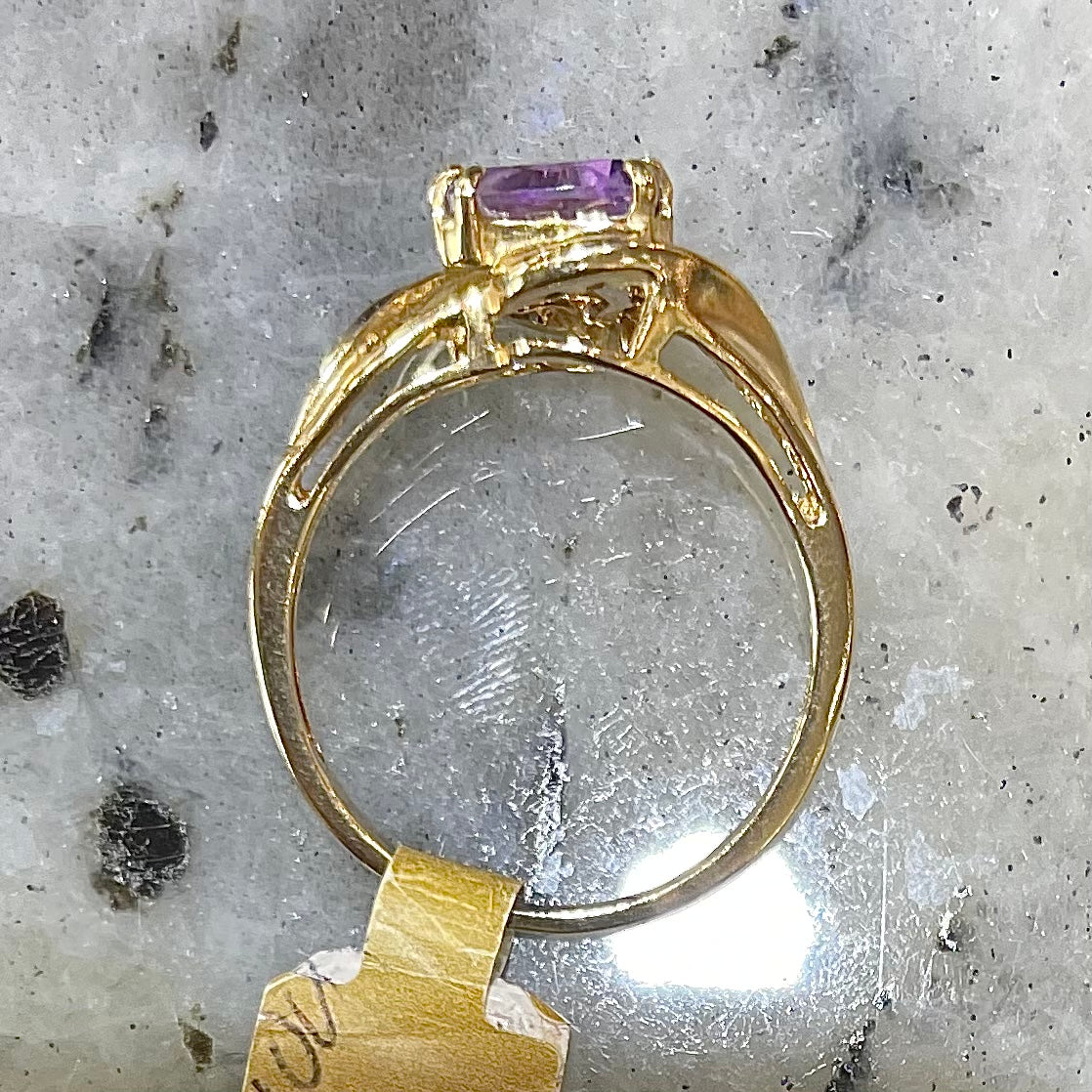 Amethyst & Diamond Ring | 10kt
