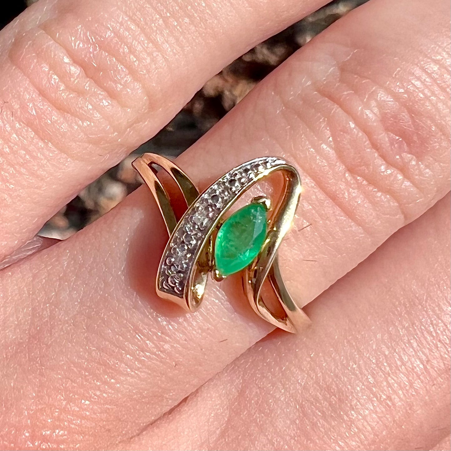 Emerald Marquise & Diamond Accent Ring | 10kt
