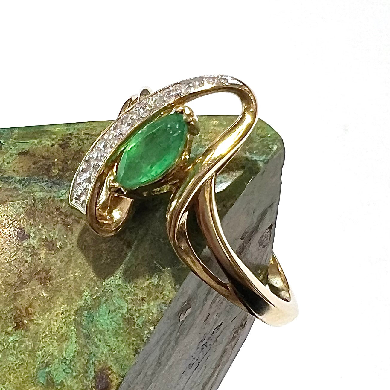 Emerald Marquise & Diamond Accent Ring | 10kt