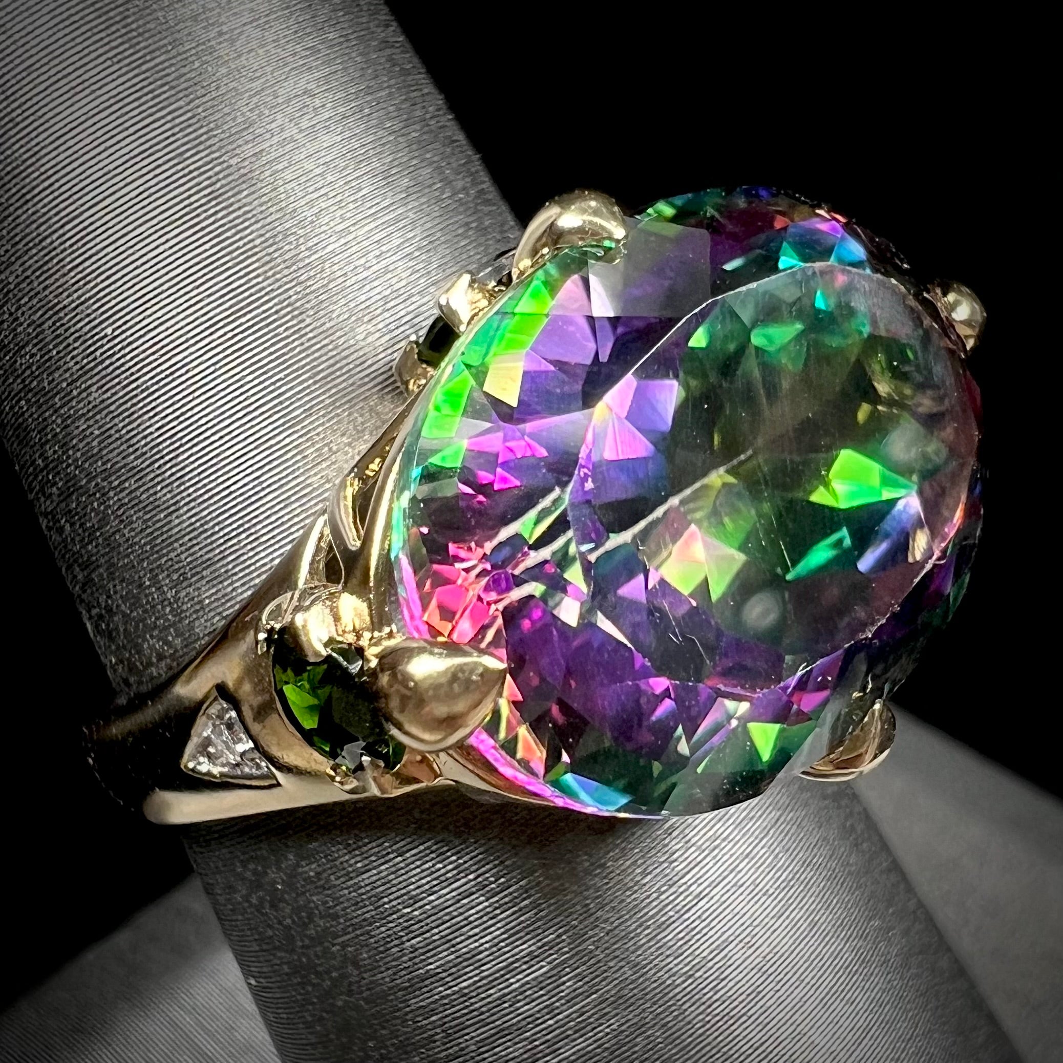 9k yellow gold diamond and mystic topaz ring, size P, 3g… | Drouot.com