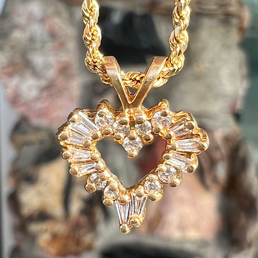 Diamond Heart Pendant | 14kt