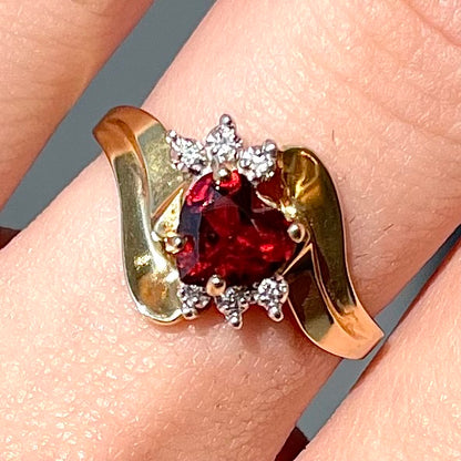 Garnet Heart & Diamond Ring | 14kt