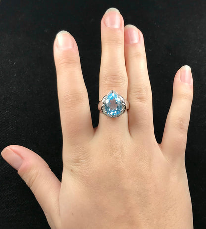 Blue Topaz Ring | Sterling Silver