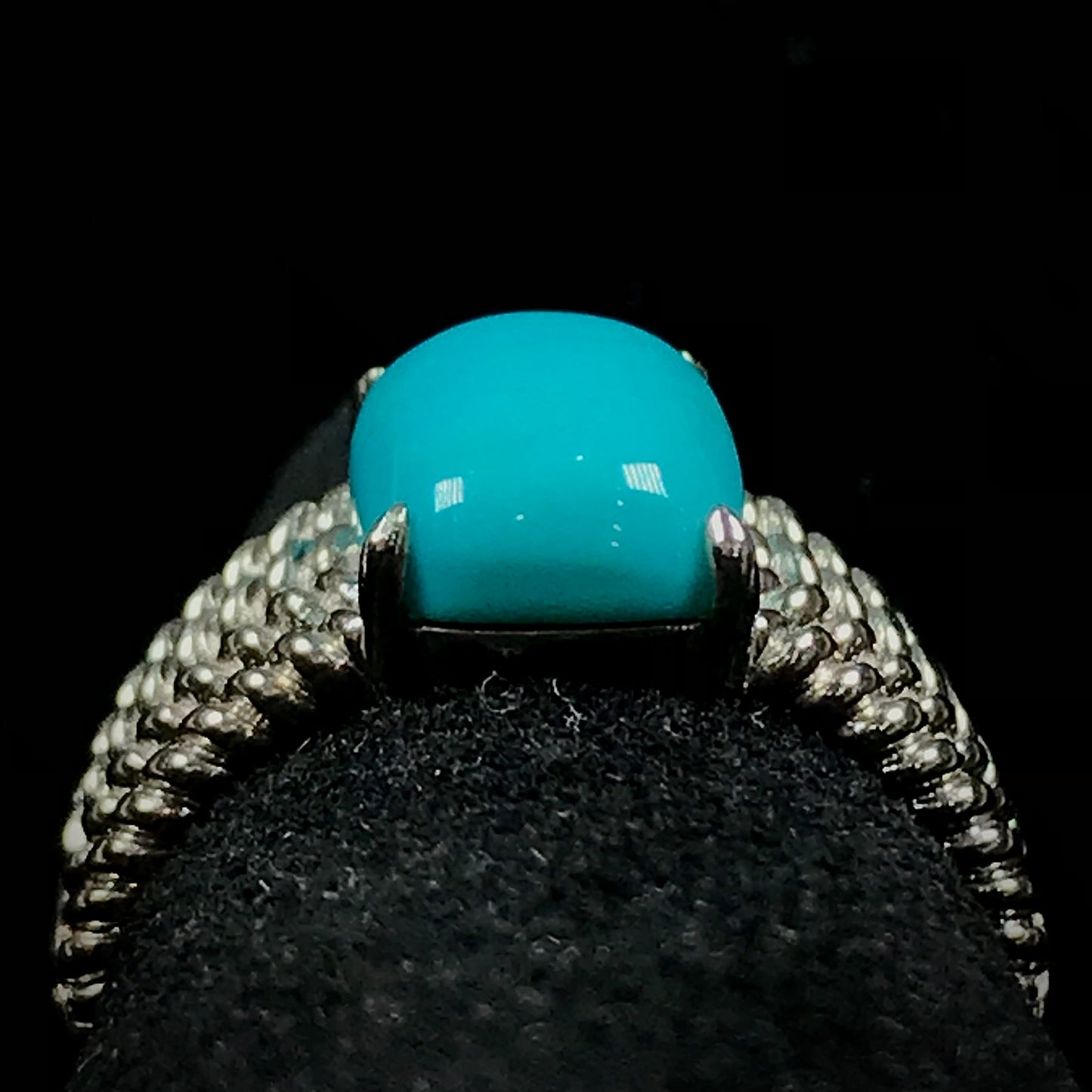 Sleeping beauty turquoise ring set in sterling silver with split shank.